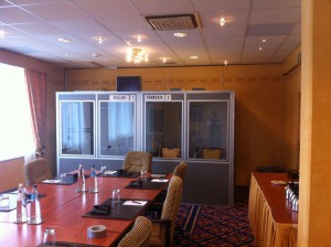 Cabines_table_conf